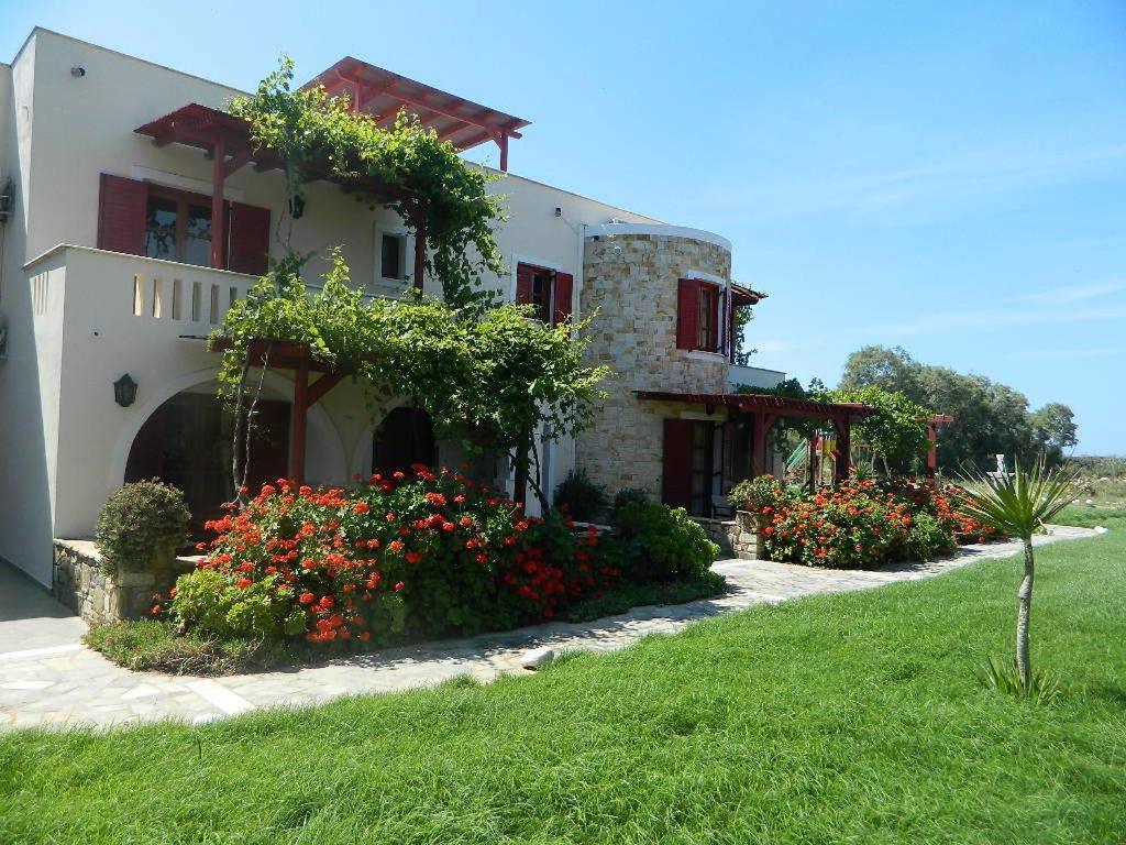 Acti Plaka Hotel Buitenkant foto