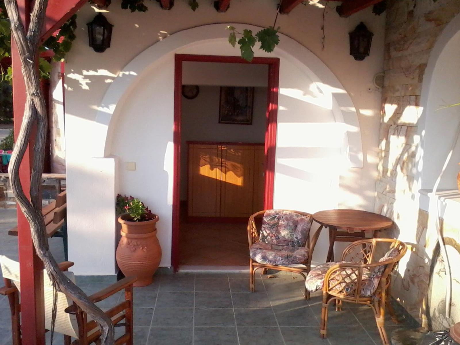Acti Plaka Hotel Buitenkant foto