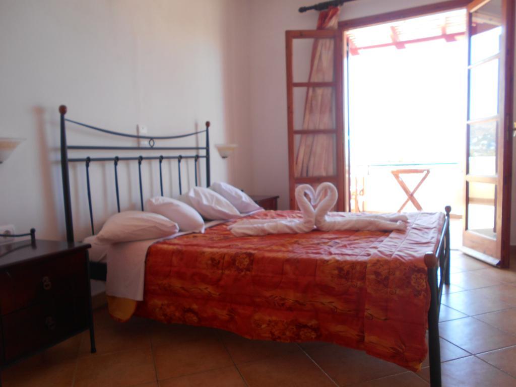 Acti Plaka Hotel Buitenkant foto